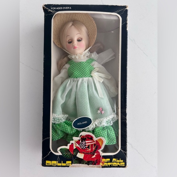 Vintage Dolls of All Nations Poland in original box. - Picture 1 of 11